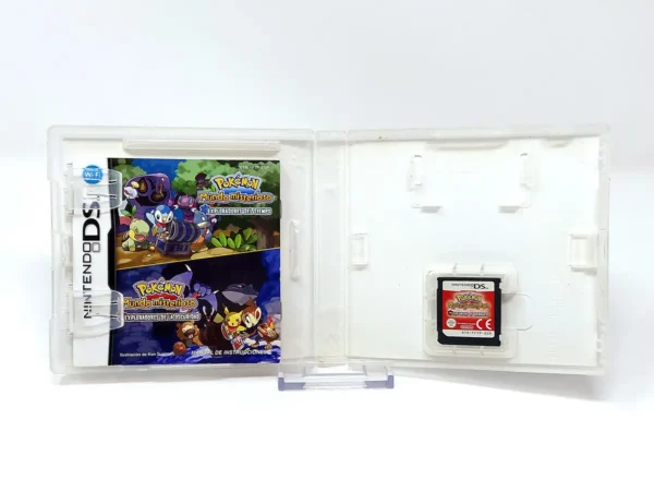 Interior del juego Pokémon Mundo Misterioso: Exploradores de la Oscuridad (ESP) para Nintendo DS con disco y manual