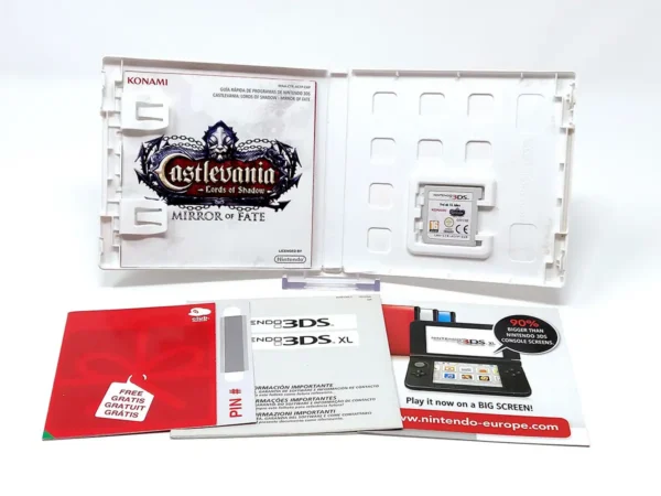 Interior del juego Castlevania: Lords of Shadow: Mirror of Fate (ESP) para Nintendo 3DS con disco y manual