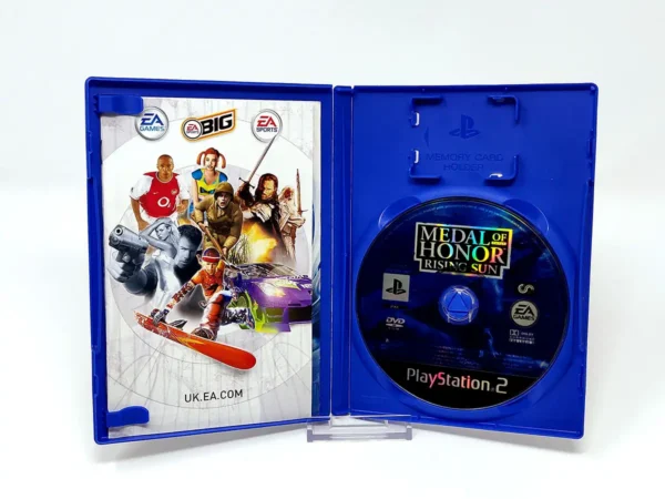 Interior del juego Medal of Honor: Rising Sun (UK) (Rebajado) para PlayStation 2 con disco y manual