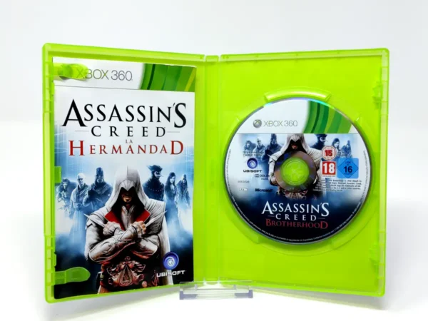 Interior del juego Assassin's Creed: La Hermandad (ESP) para XBOX 360 con disco y manual