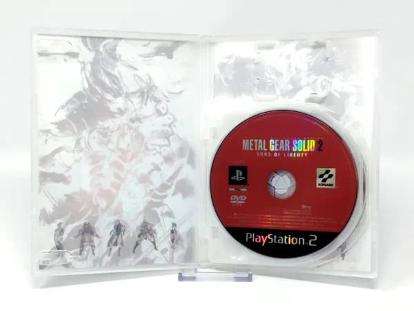 Interior del juego Metal Gear Solid 2: Sons of Liberty (ESP) (Rebajado) para PlayStation 2 con disco y manual