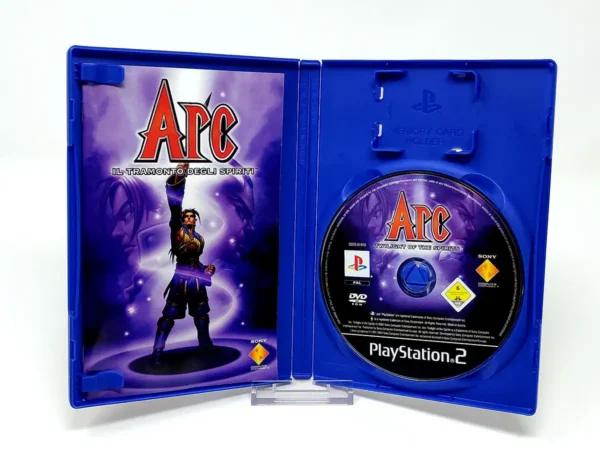 Interior del juego Arc: Twilight of the Spirits (ITA) para PlayStation 2 con disco y manual
