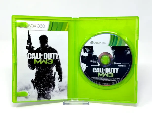 Interior del juego Call of Duty: Modern Warfare 3 (ESP) para XBOX 360 con disco y manual