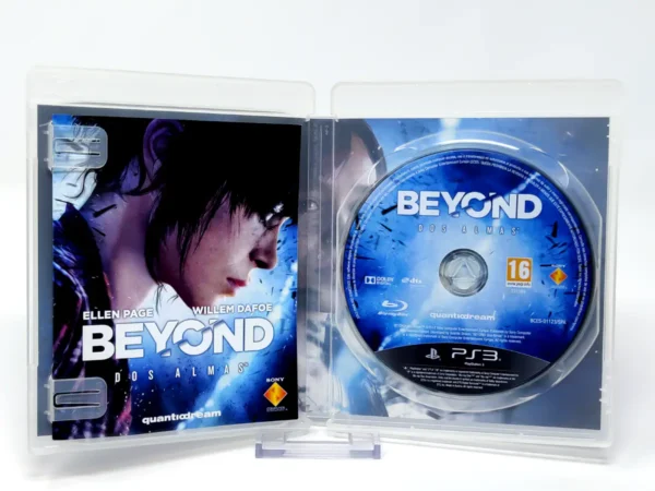 Interior del juego Beyond: Two Souls (ESP) para PlayStation 3 con disco y manual