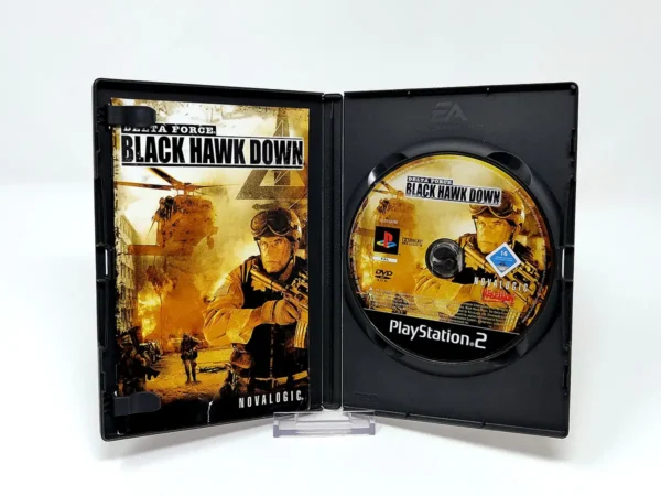Interior del juego Delta Force: Black Hawk Down (ESP) para PlayStation 2 con disco y manual