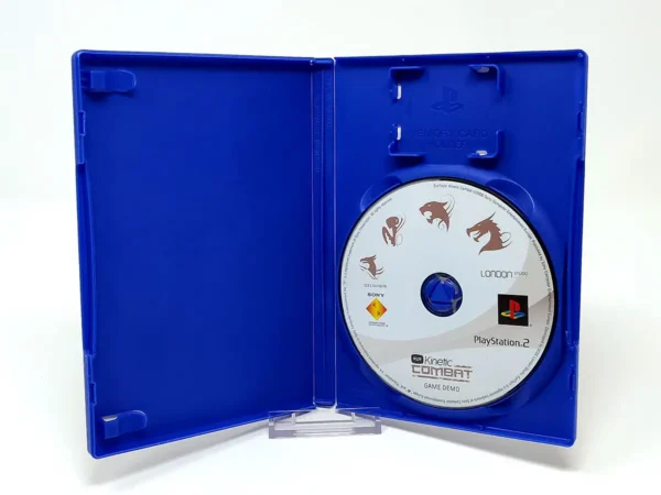 Interior del juego EyeToy: Kinetic Combat (ESP) (Promo) para PlayStation 2 con disco y manual