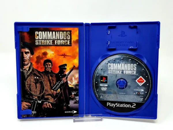 Interior del juego Commandos: Strike Force (ESP) para PlayStation 2 con disco y manual
