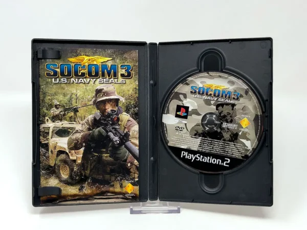 Interior del juego SOCOM 3: U.S. Navy SEALs (POR) para PlayStation 2 con disco y manual