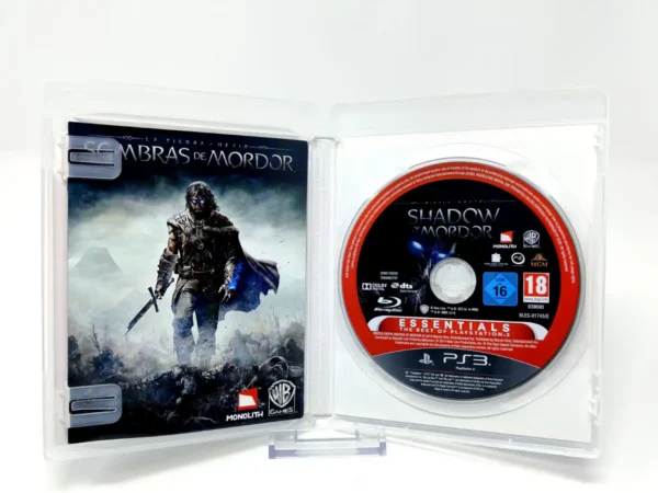 Interior del juego La Tierra Media: Sombras de Mordor (ESP) (Essentials) para PlayStation 3 con disco y manual