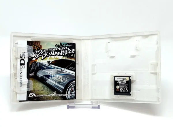 Interior del juego Need for Speed: Most Wanted (ESP) para Nintendo DS con disco y manual