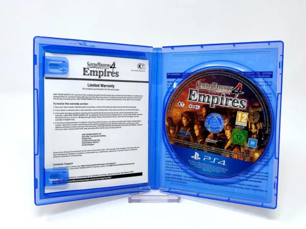 Interior del juego Samurai Warriors 4: Empires (ESP) para PlayStation 4 con disco y manual