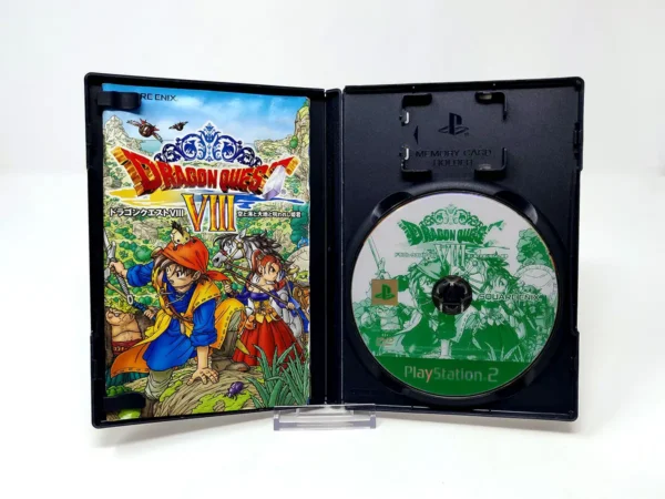 Interior del juego Dragon Quest VIII: Sora to Umi to Daichi to Norowareshi Himegimi (JAP) para PlayStation 2 con disco y manual