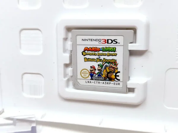 Lateral de la caja de Mario & Luigi: Bowser's Inside Story + Bowser Jr.'s Journey (ESP) para Nintendo 3DS