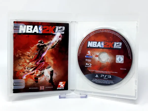 Interior del juego NBA 2K12 (ESP) para PlayStation 3 con disco y manual