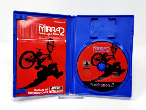 Interior del juego Dave Mirra Freestyle BMX 2 (ESP) para PlayStation 2 con disco y manual