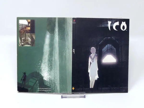 Interior del juego ICO (Edición Limitada) (FRA) para PlayStation 2 con disco y manual