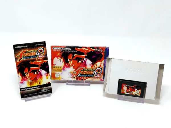 Interior del juego The King of Fighters EX 2: Howling Blood (ASIA) para Nintendo Game Boy Advance con disco y manual