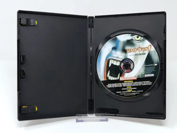 Interior del juego The Legacy of Kain Series: Blood Omen 2 (ESP) para PC con disco y manual