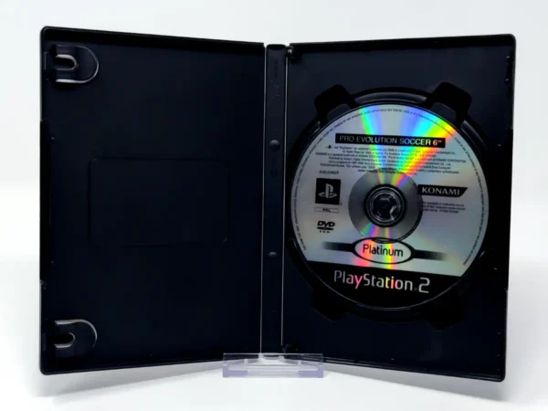Interior del juego Pro Evolution Soccer 6 (ESP) (Platinum) (Rebajado) para PlayStation 2 con disco y manual