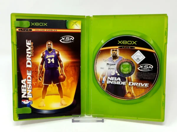 Interior del juego NBA Inside Drive 2004 (ESP) para XBOX con disco y manual