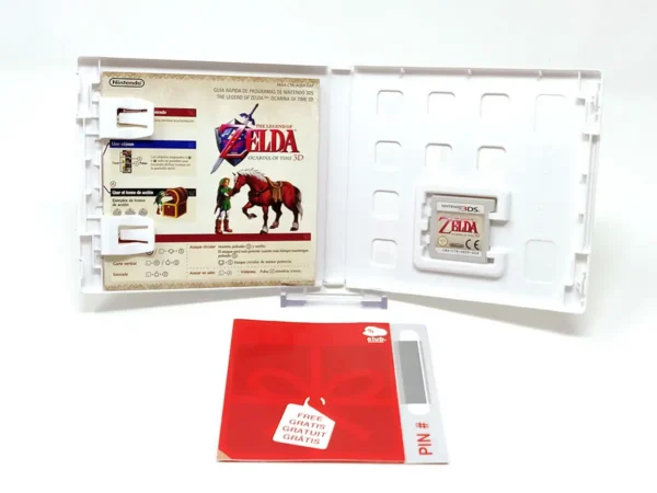 Interior del juego The Legend of Zelda: Ocarina of Time 3D (ESP) para Nintendo 3DS con disco y manual
