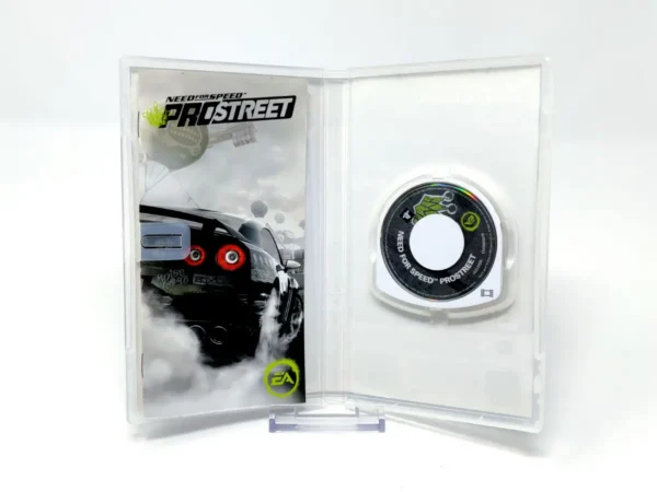 Interior del juego Need for Speed: ProStreet (ESP) (Essentials) para PSP con disco y manual