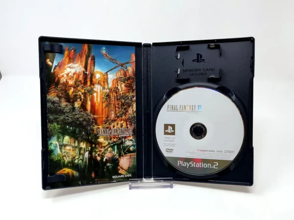 Interior del juego Final Fantasy XII (JAP) para PlayStation 2 con disco y manual