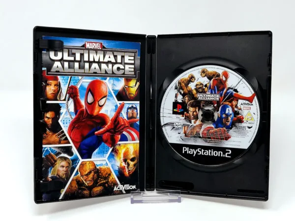 Interior del juego Marvel: Ultimate Alliance (ESP) para PlayStation 2 con disco y manual
