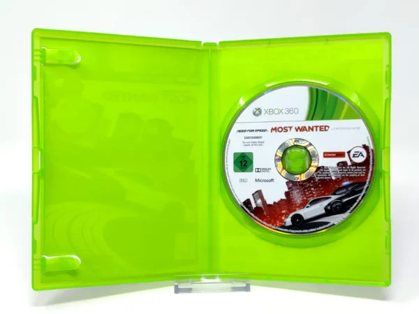 Interior del juego Need for Speed: Most Wanted: A Criterion Game (ESP) (Classics) (Rebajado) para XBOX 360 con disco y manual