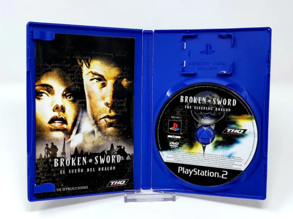 Interior del juego Broken Sword: El Sueño del Dragón (ESP) para PlayStation 2 con disco y manual