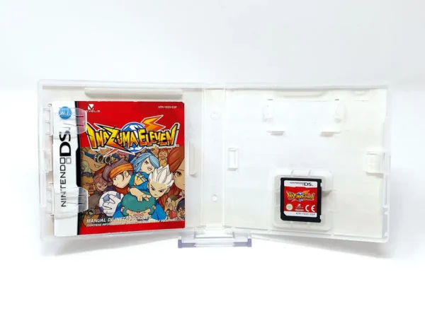 Interior del juego Inazuma Eleven (ESP) para Nintendo DS con disco y manual