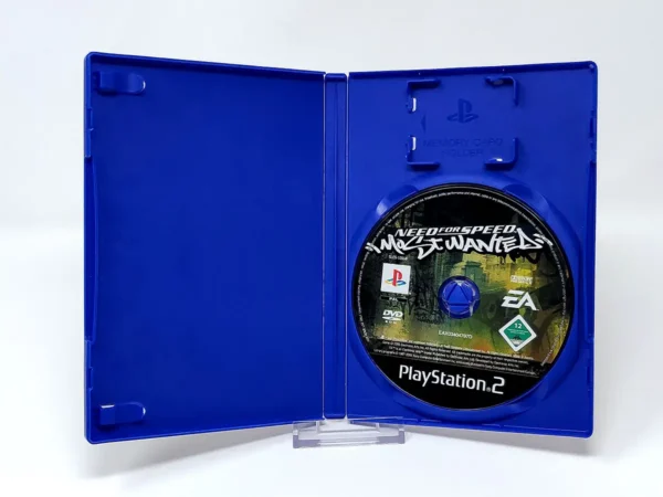 Interior del juego Need for Speed: Most Wanted (FRA) (Rebajado) para PlayStation 2 con disco y manual