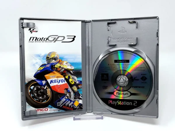 Interior del juego MotoGP 3 (ESP) (Platinum) para PlayStation 2 con disco y manual