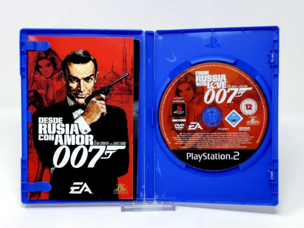 Interior del juego 007: Desde Rusia con Amor (ESP) para PlayStation 2 con disco y manual