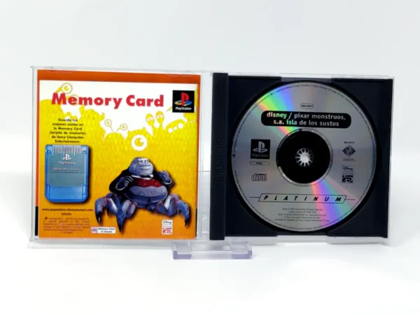 Interior del juego Disney/Pixar Monstruos, S.A.: Isla de los Sustos (ESP) (Platinum) para PlayStation 1 con disco y manual