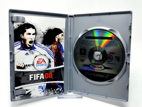Interior del juego FIFA 08 (ESP) (Platinum) para PlayStation 2 con disco y manual