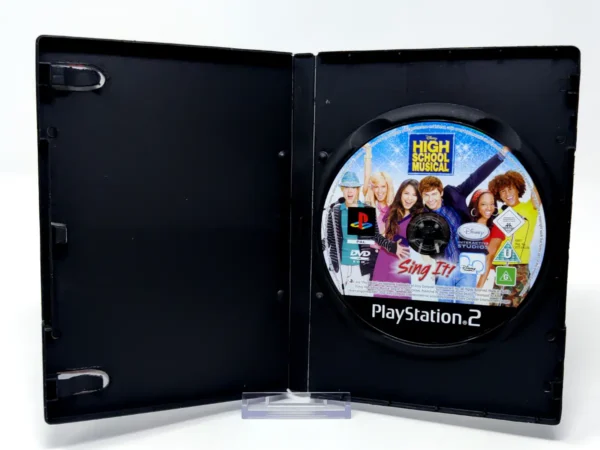 Interior del juego Disney High School Musical: Canta con Ellos (ESP) (Rebajado) para PlayStation 2 con disco y manual