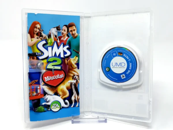 Interior del juego Los Sims 2: Mascotas (ESP) (Essentials) para PSP con disco y manual