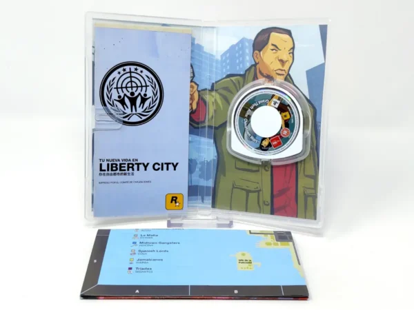 Interior del juego Grand Theft Auto: Chinatown Wars (ESP) (Con Mapa) para PSP con disco y manual