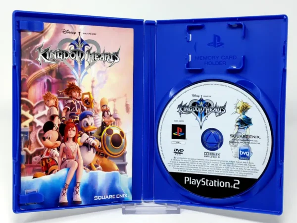 Interior del juego Kingdom Hearts II (ESP) para PlayStation 2 con disco y manual