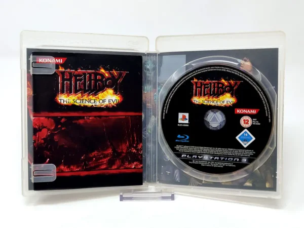 Interior del juego Hellboy: The Science of Evil (ESP) para PlayStation 3 con disco y manual