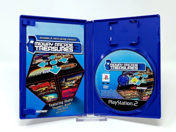 Interior del juego Midway Arcade Treasures 3 (ESP) para PlayStation 2 con disco y manual