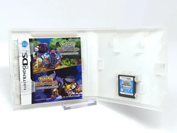 Interior del juego Pokémon Mundo misterioso: Exploradores del Tiempo (ESP) para Nintendo DS con disco y manual