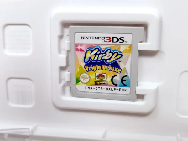 Lateral de la caja de Kirby Triple Deluxe (ESP) para Nintendo 3DS