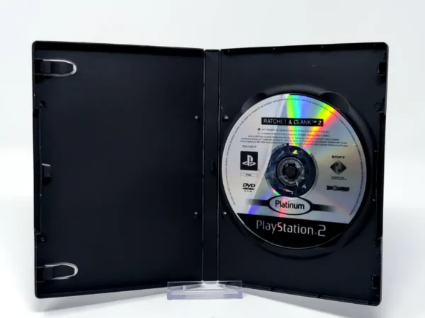 Interior del juego Ratchet & Clank 2: Totalmente a Tope (ESP) (Platinum) (Rebajado) para PlayStation 2 con disco y manual