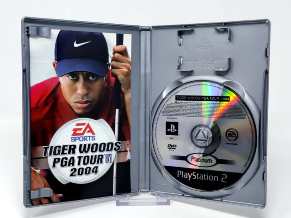 Interior del juego Tiger Woods PGA Tour 2004 (ESP) (Platinum) para PlayStation 2 con disco y manual