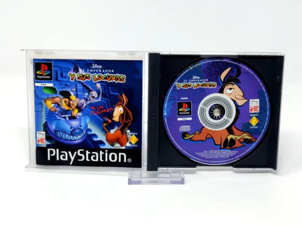 Interior del juego Disney El Emperador y sus Locuras (ESP) para PlayStation 1 con disco y manual