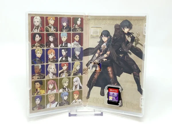 Interior del juego Fire Emblem: Three Houses (ESP) para Nintendo Switch con disco y manual