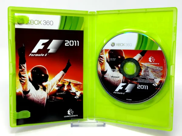 Interior del juego F1 2011 (ESP) (v1) para XBOX 360 con disco y manual