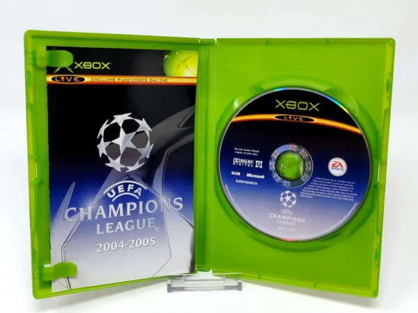 Interior del juego UEFA Champions League 2004-2005 (ESP) para XBOX con disco y manual